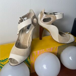 Dolce & Gabbana Cream and Tan Heels